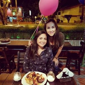 Meet your Posher, Esnela